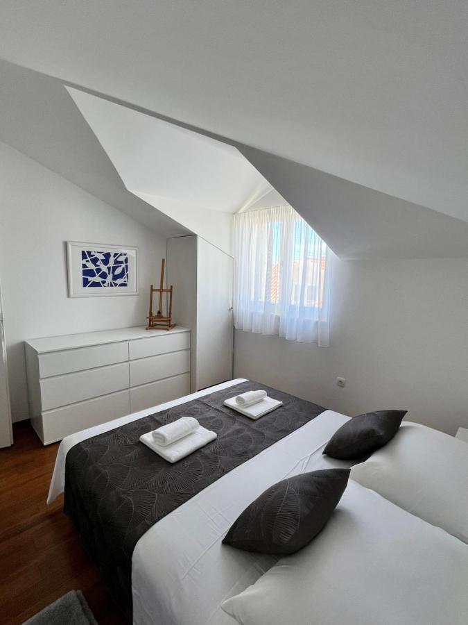 Apartman Sky - Beautiful Rooftop With Shared Pool Split