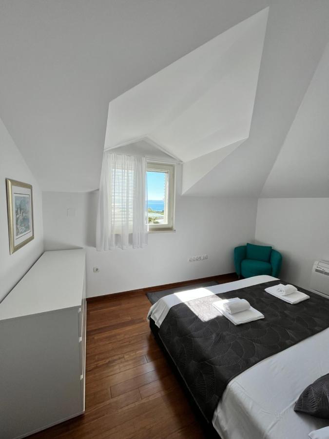 Sky - Beautiful Rooftop With Shared Pool *
